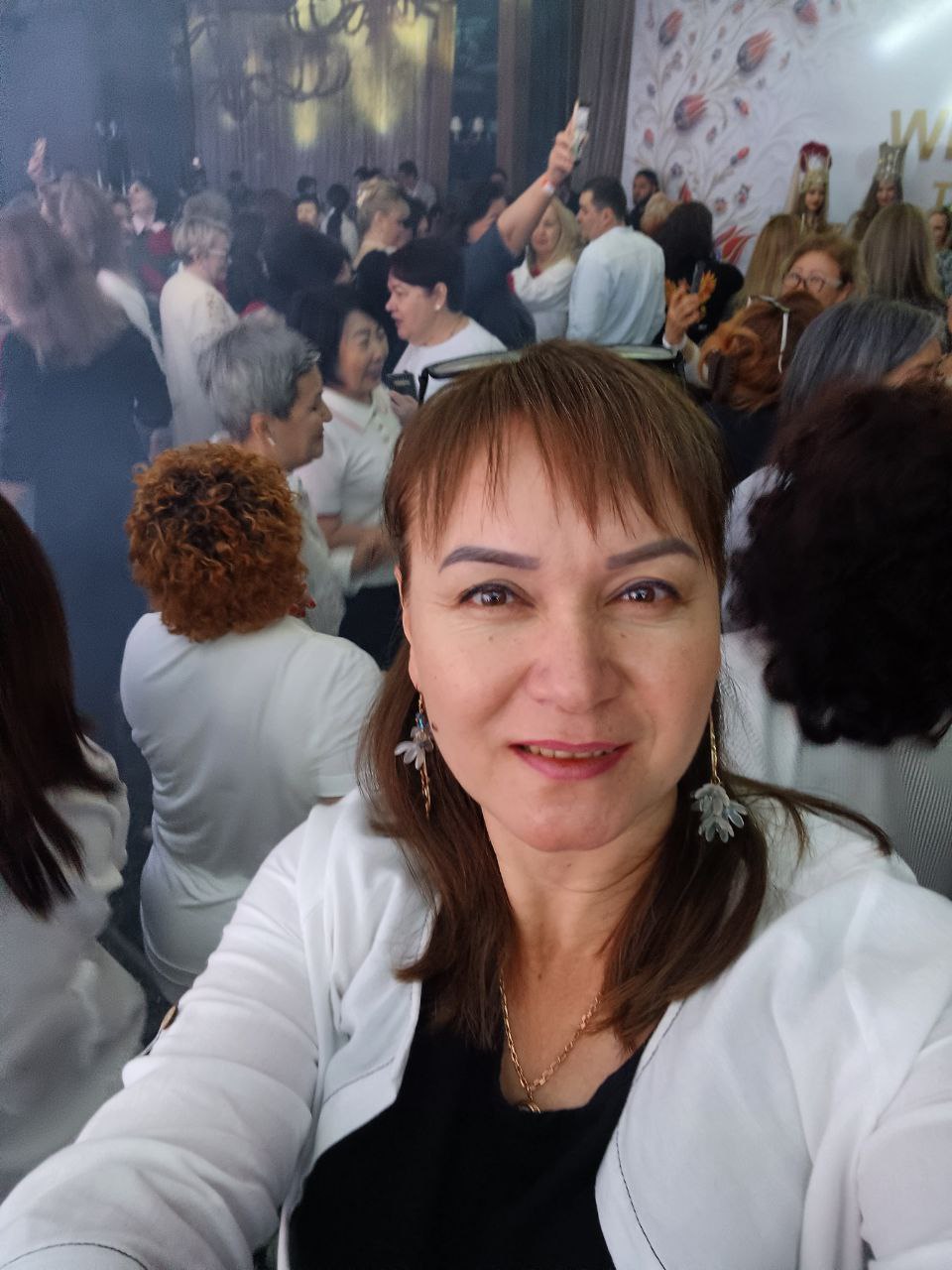 Фото консультанта WHIEDA 3